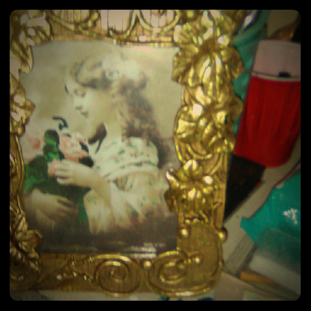 Vintage gold pitcture frame